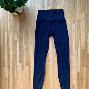 Lululemon Leggings in Luon fabric.